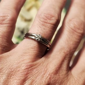 10k white gold diamond set